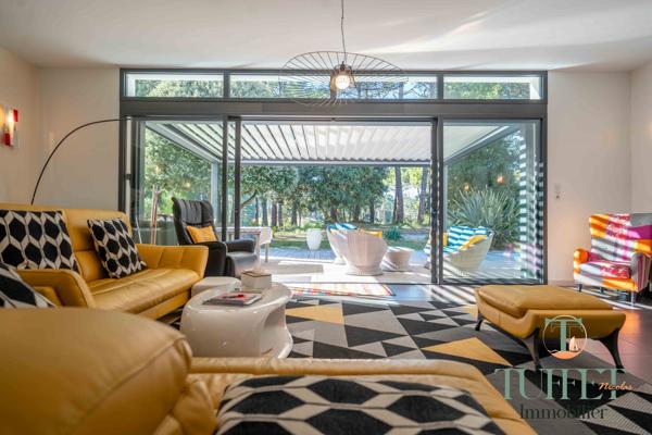 VILLA CONTEMPORAINE SUR LE GOLF DE LA PALMYRE