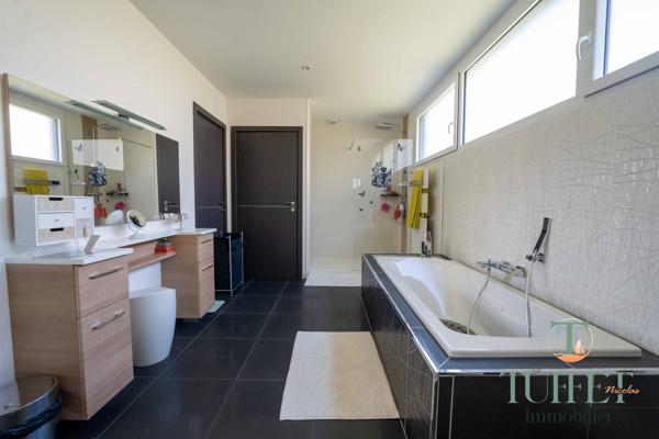 VILLA CONTEMPORAINE SUR LE GOLF DE LA PALMYRE
