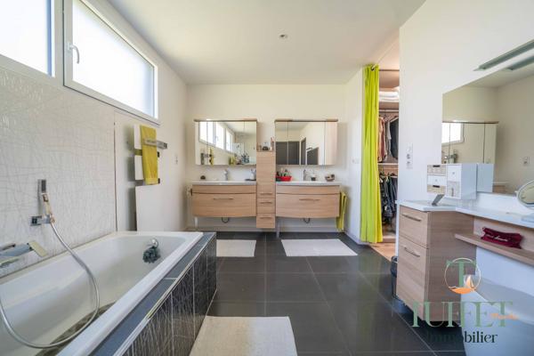 VILLA CONTEMPORAINE SUR LE GOLF DE LA PALMYRE