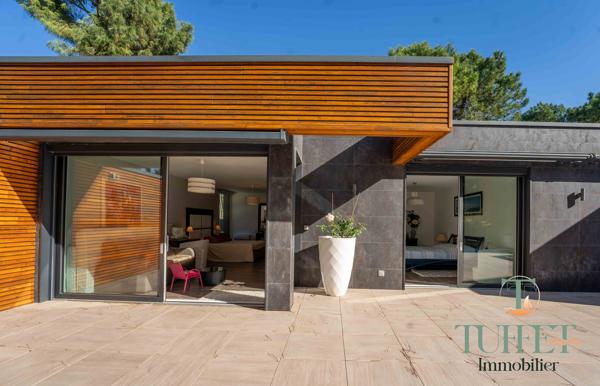 VILLA CONTEMPORAINE SUR LE GOLF DE LA PALMYRE