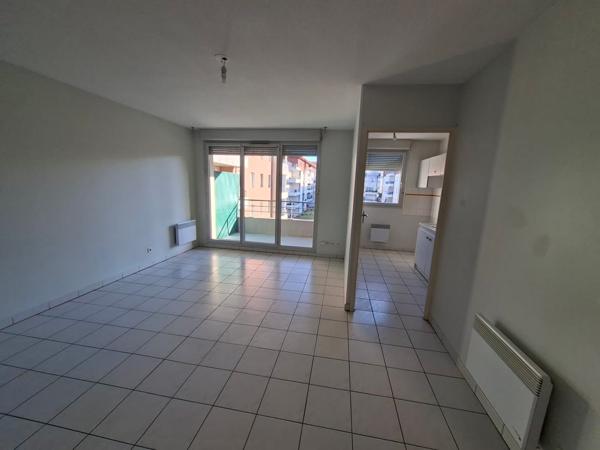 Parking + appartement