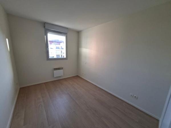 Parking + appartement
