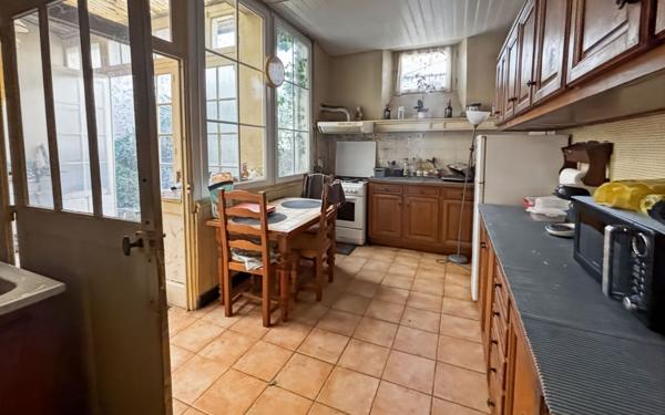 Maison à vendre    7 pièces •  Périgueux