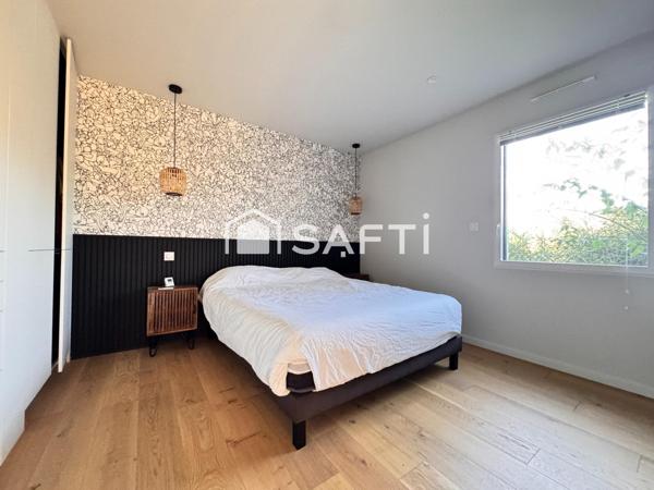 Maison plain-pied, 4 chambres et un garage, grand terrain