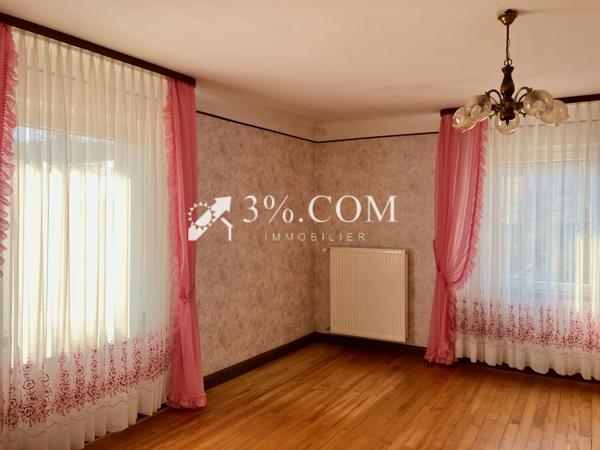 Maison de village 8 pièce(s) 5 chambre(s) 140 m²