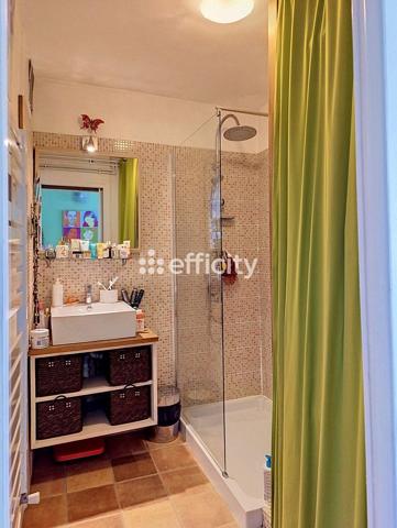 Appartement
         3 pièces
        - 70 m² Exclusivité 175 000 € *