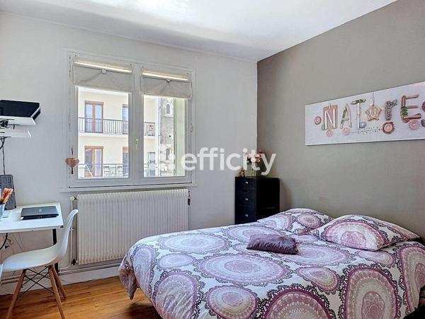 Appartement
         3 pièces
        - 70 m² Exclusivité 175 000 € *