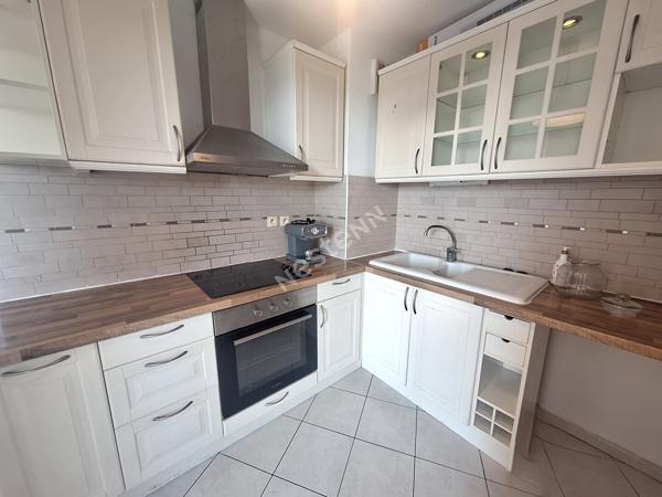 Appartement Hyères T2- 39.45m² - Balcon - Stationnement