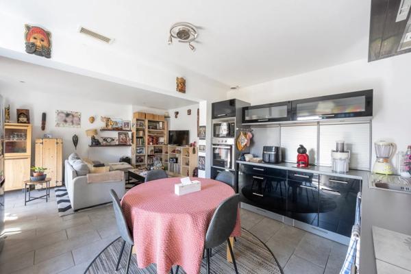 Appartement à CARNOULES (83660)
