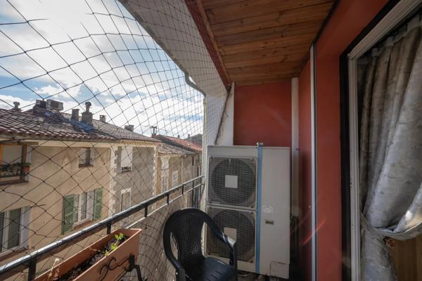 Appartement à CARNOULES (83660)
