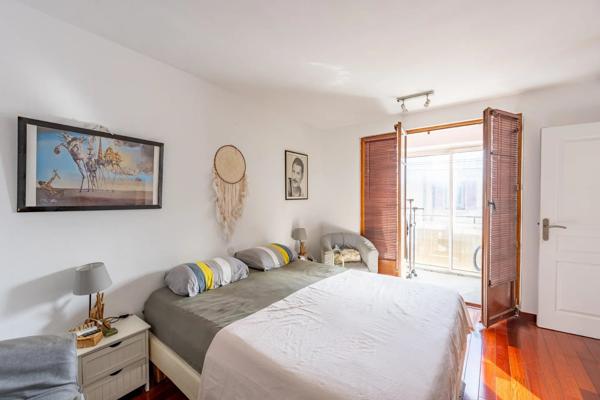 Appartement à CARNOULES (83660)
