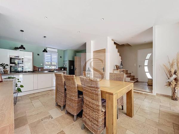 Maison à vendre 5 pièces de 142 m²