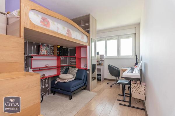 Appartement à vendre 4 pièces 90.99m² Chalon-sur-Saône (71100)