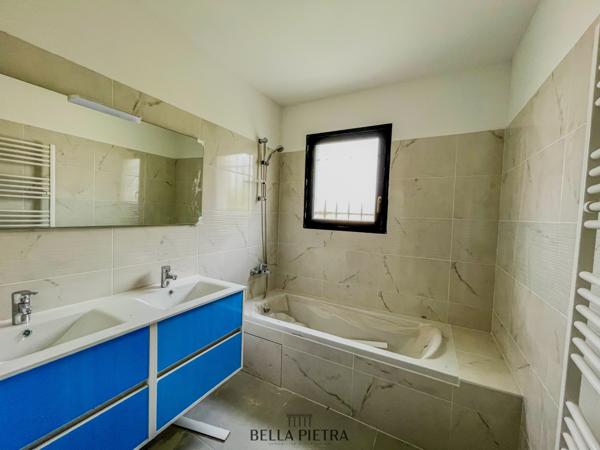 Marseillan (34340) Maison 5 pièces de 116m² sur une parcelle de 235m²