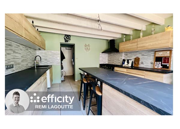 Maison
         7 pièces
        - 177 m² 215 000 € *
