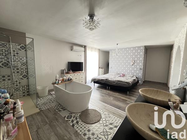 Maison à vendre 9 pièces 360 m² Montfort-le-Gesnois