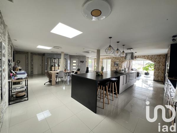 Maison à vendre 9 pièces 360 m² Montfort-le-Gesnois