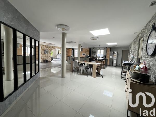 Maison à vendre 9 pièces 360 m² Montfort-le-Gesnois