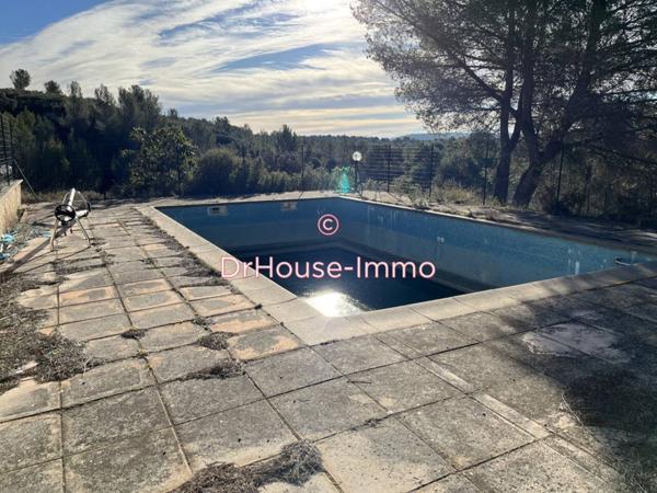 Maison à vendre 10 pièces de 250 m²