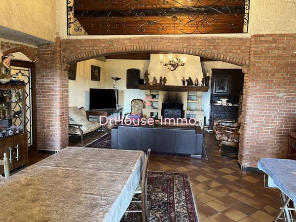 Maison à vendre 10 pièces de 250 m²