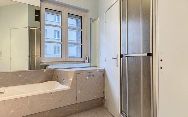 Appartement à louer    1 pièce •  Tours