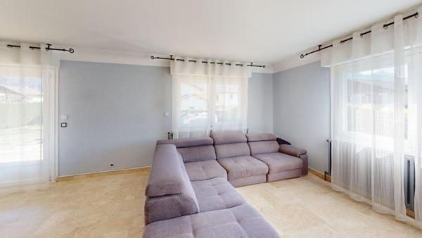 SCIONZIER – Maison de plain-pied de 135 m² avec jardin et terrain de 1228 m²