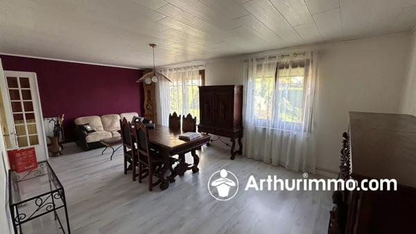 Vente Maison 5 pièces 100 m2 à Fêche-l'Église