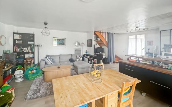 Appartement à vendre    5 pièces • 73,93 m2 Sagy