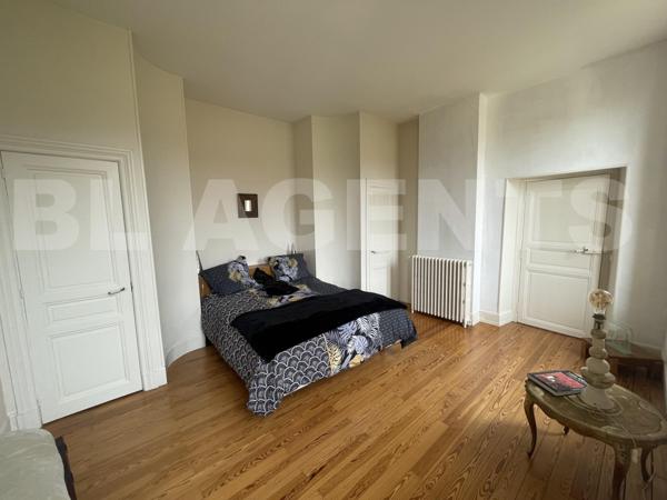 maison/villa 9 pièce(s) 331 m2