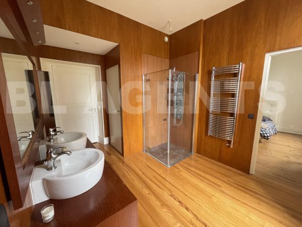 maison/villa 9 pièce(s) 331 m2