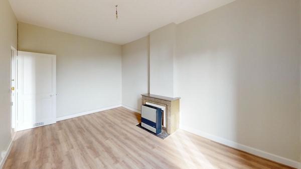 Appartement à louer    1 pièce • 41,80 m2 Saint-Étienne