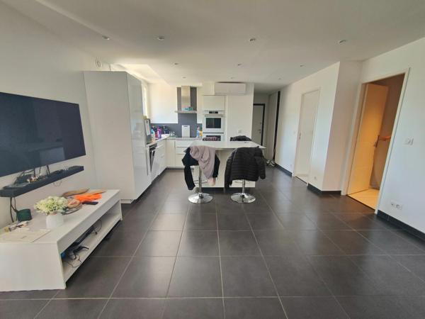 Appartement à louer    4 pièces • 66 m2 Saint-Martin-d'Hères