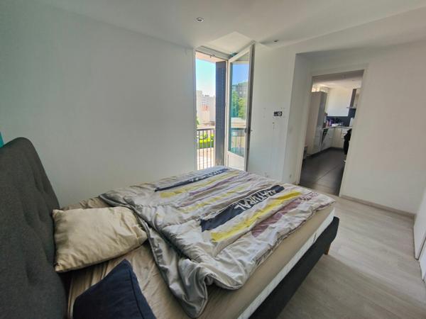 Appartement à louer    4 pièces • 66 m2 Saint-Martin-d'Hères