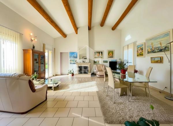 Maison Mazan avec piscine proche commodités à pied