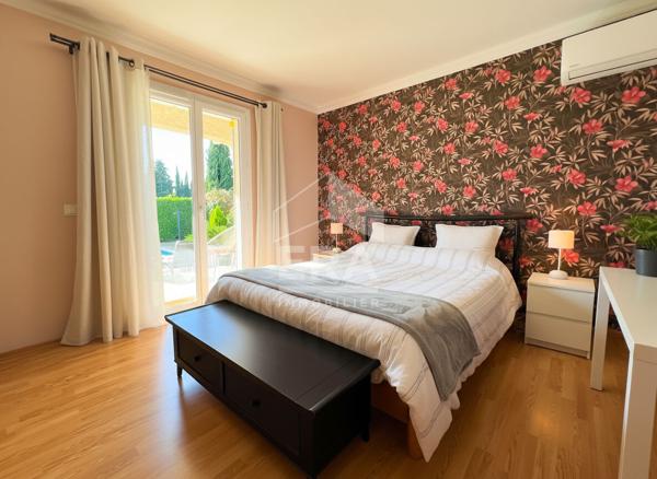 Maison Mazan avec piscine proche commodités à pied