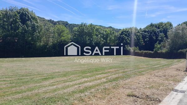 Terrain Constructible Viabilisé de 1421 m²