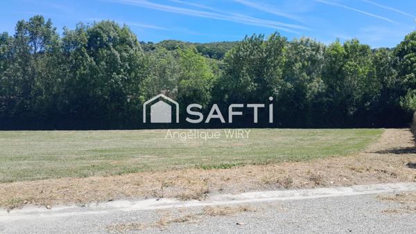 Terrain Constructible Viabilisé de 1421 m²