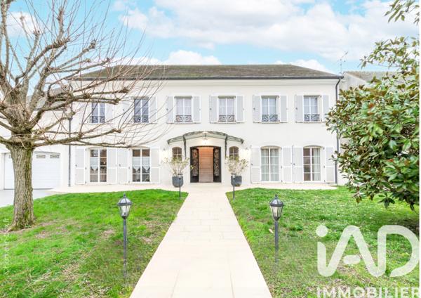 Maison à vendre 15 pièces 1 m² Villeneuve-le-Comte