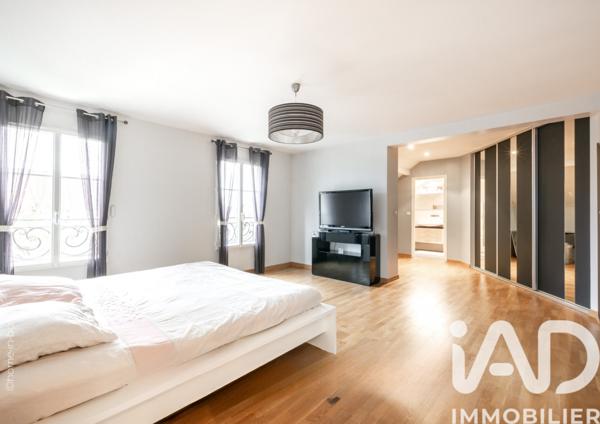 Maison à vendre 15 pièces 1 m² Villeneuve-le-Comte