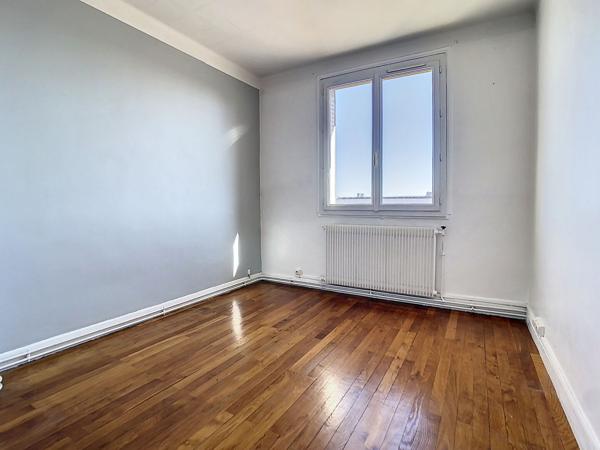 LYON 6e/ Appartement 4 pièces 104 m2 avec balcon + garage