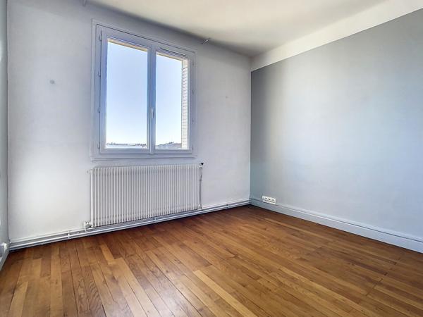 LYON 6e/ Appartement 4 pièces 104 m2 avec balcon + garage