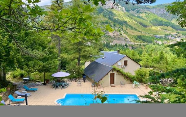 Vente Maison avec piscine et vue imprenable Gorges-du-tarn-causses   