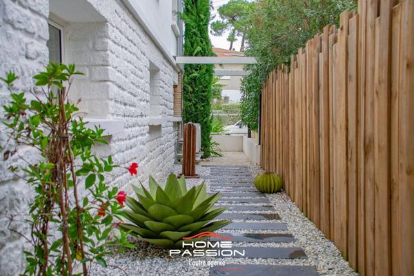 ROYAN PARC - VILLA AVEC PISCINE ET JACUZZI AVEC APERCU MER