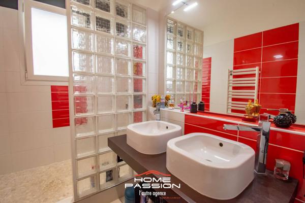 ROYAN PARC - VILLA AVEC PISCINE ET JACUZZI AVEC APERCU MER