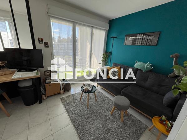 Location Studio meublé 31.74 m² - 142 RUE HENRI VENIARD St Georges Des Groseille 61100