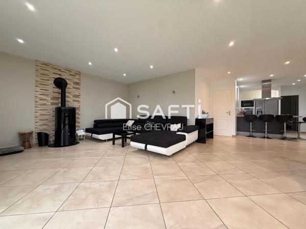 Plain-pied 4 chambres avec suite parentale et vue dégagée