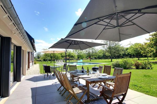 Située à Saint Gatien des Bois, maison à vendre avec piscine