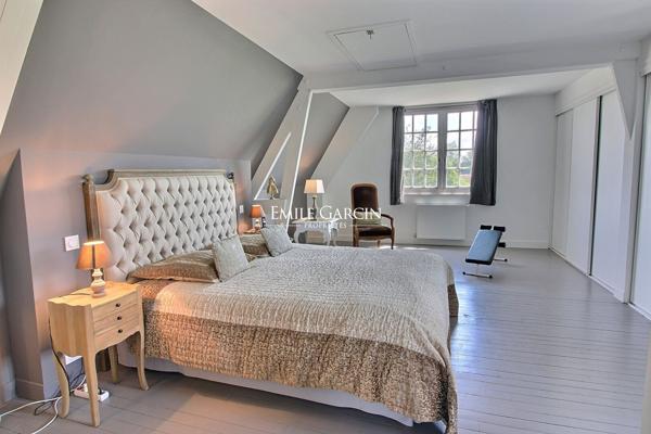 Située à Saint Gatien des Bois, maison à vendre avec piscine
