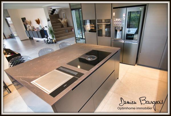 Propriété d’exception entièrement rénovée – 290 m² de surface utile sur une parcelle de 900 m²