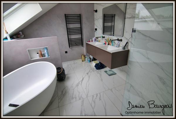 Propriété d’exception entièrement rénovée – 290 m² de surface utile sur une parcelle de 900 m²